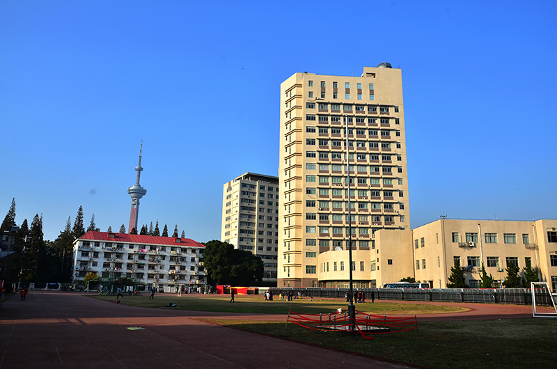 现代教育技术楼